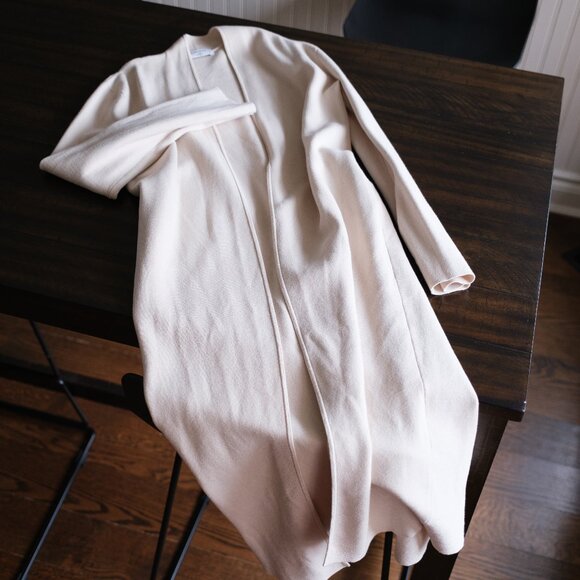 New Aritzia Babaton long cardigan - Orpheum Robe in Matte Pearl - Picture 4 of 10